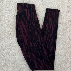 Lululemon size 6 leggings